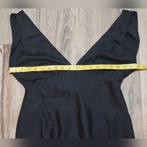 #1586 Meshki Black Backless Cowl Neck Cocktail Gown - Nadia Sz.M - Picture 11 of 13